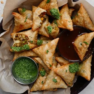 Vegetable Samosa Tray