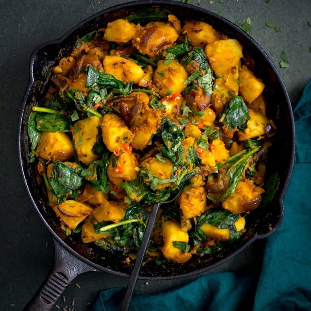 Saag Aloo Tray.